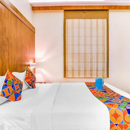 Fabhotel Arastu Nampally Hyderabad Exterior foto